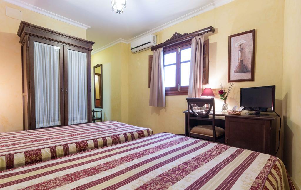 Hotel Esmeralda Osuna Dış mekan fotoğraf